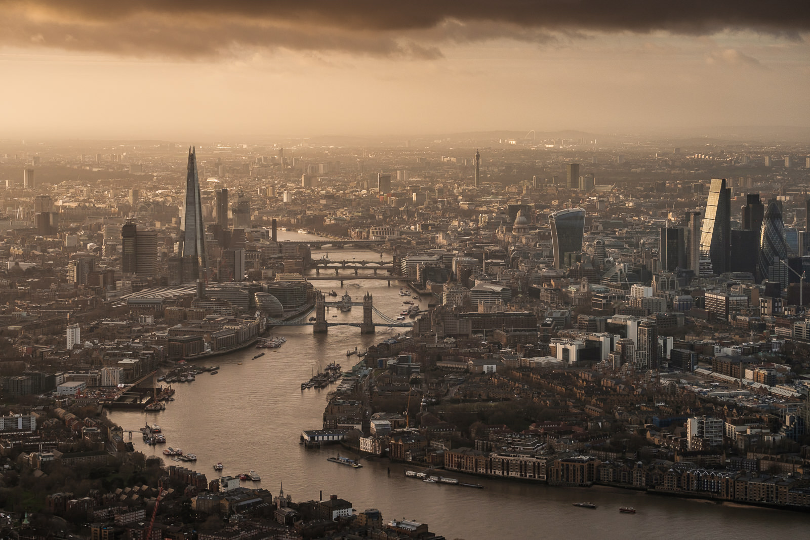 London from helicopter with Fuji X-T2 and X-Pro2