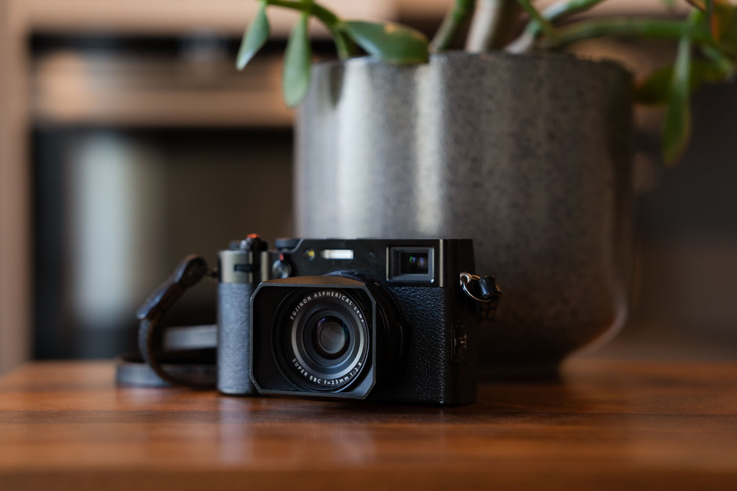 Beyond the Phone: 5 Reasons to embrace compact digital cameras