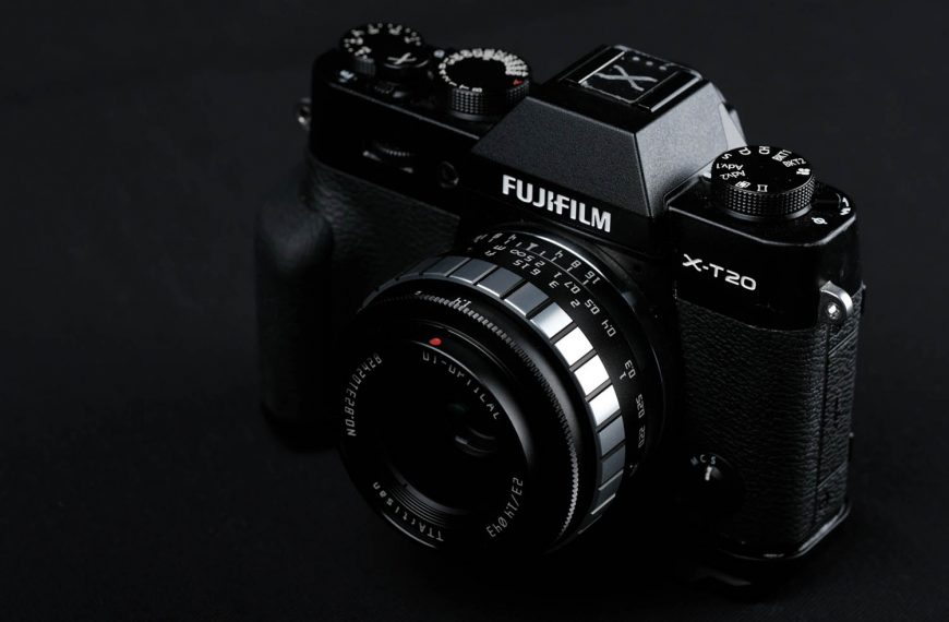 Should Fuji release Premium Manual prime lenses?